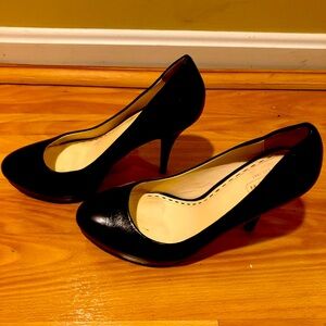Coach Buffy round toe pumps